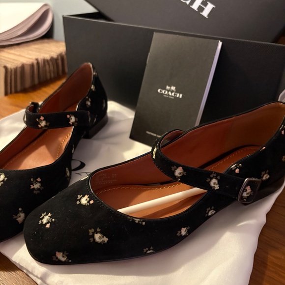 Mary Jane coach velvet shoes - Picture 3 of 4